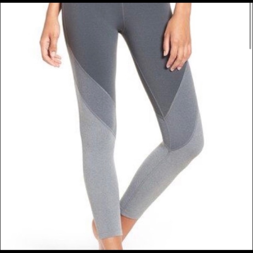 Beyond Yoga Colorblock Capris 🧘‍♀️